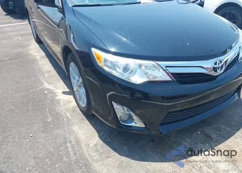 2012 Toyota Camry Xle z USA, uszkodzony, nr VIN 4T4BF1FK8CR205084